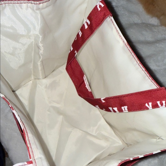 Alabama Crimson Elephant Print Tote with Matching Cap & Beaded Necklace and More - Picture 8 of 15